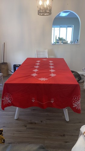 Christmas Red Scallop Edge Tablecloth Embroidered Candelabra & Poinsettia 100x58 - Picture 15 of 19