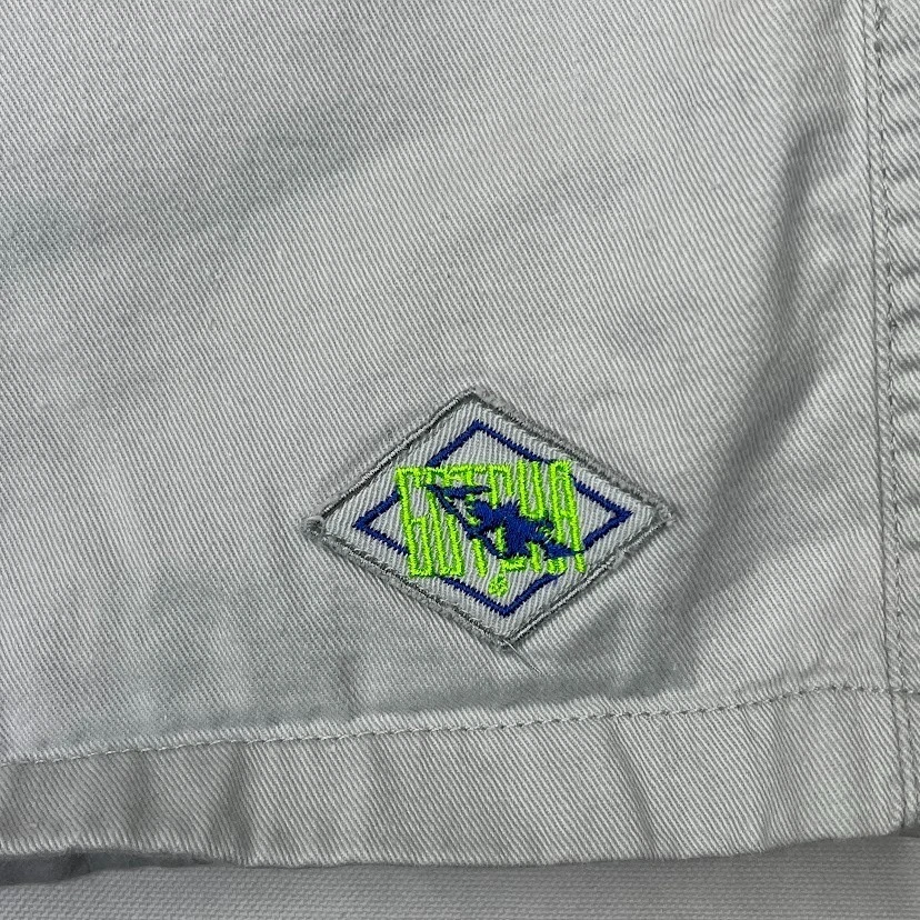 Shorts de surf Gotcha cinza masculino tamanho 33 vintage anos 90 estilo skate surf - Imagem 3 de 4