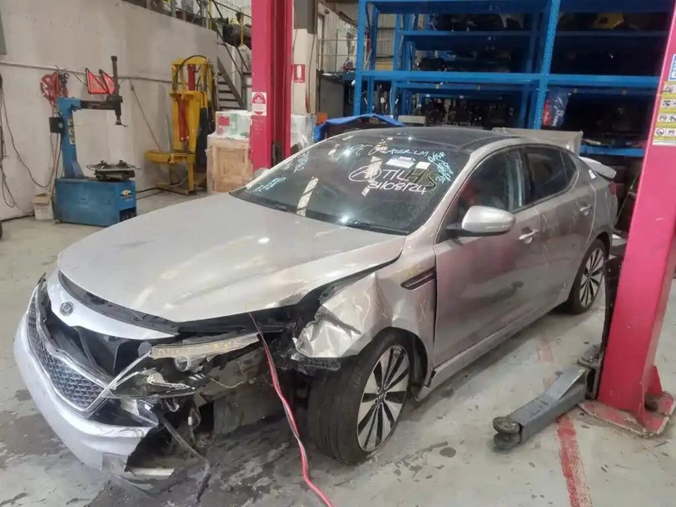 Kia, Optima Instrument Cluster Tf Platinum 01/11 10/15 - image 4 of 4