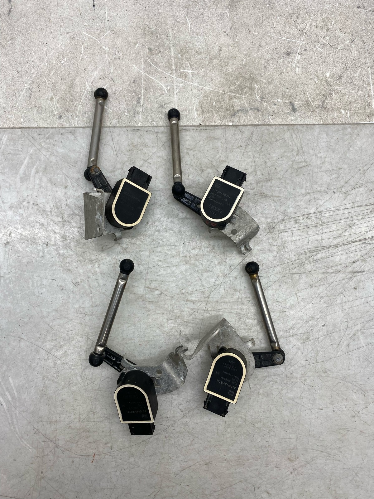2020-2025 ASTON MARTIN DBX OEM FRONT REAR SUSPENSION HEIGHT LEVEL SENSOR SET