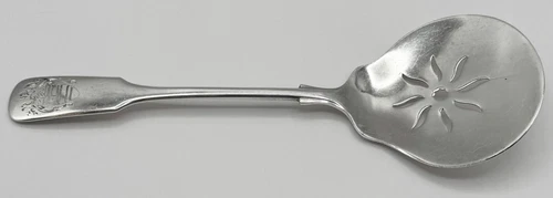 INTERNATIONAL SILVER STERLING SILVER ANTIQUE TOMATO SERVER PATTERN UNKNOWN