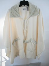 Le Moda Cape Cream Faux Fur Poncho