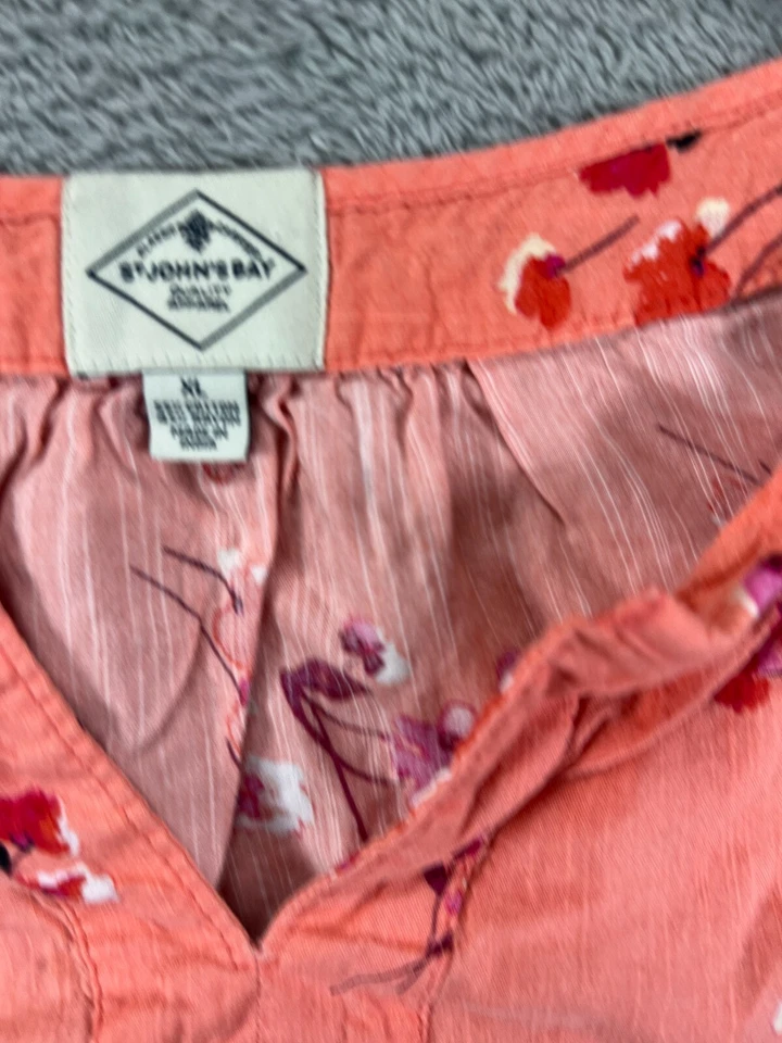 St Johns Bay Womens XL Tops Pink Floral Shirt Cotton Rayon Blouse Cap Sleeve - Image 3 of 4