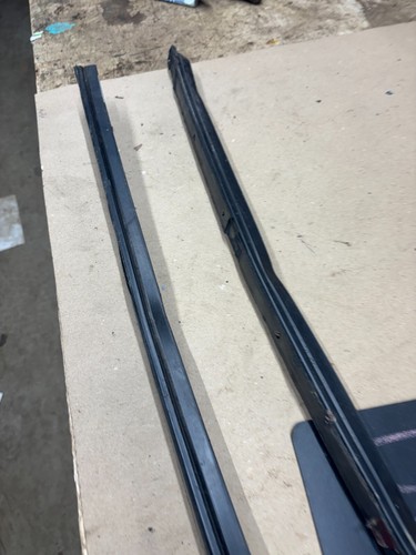 1982-1992 Firebird Trans Am Camaro HARDTOP HATCH Weatherstrip Channel Retainer - Picture 13 of 21