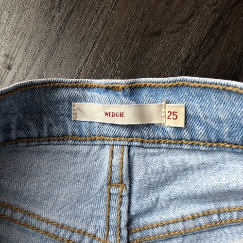 Levis Jean Shorts Womens 25 Blue Wedgie Raw Hem Premium Stretch Denim Cut Off - Picture 4 of 8
