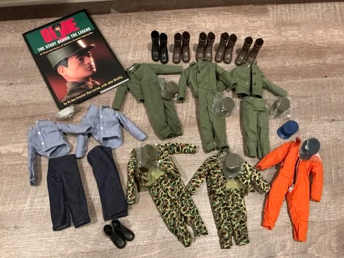 GI JOE 12" MASTERPIECE EDITION clothing lot