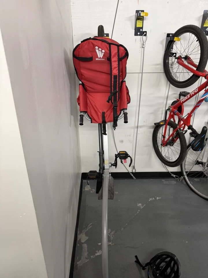 Remolque para bicicletas Weehoo iGo Blast - blanco/rojo Foto 4 de 4