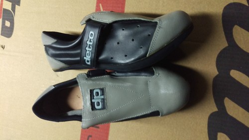 Chaussures De Cycliste Vintage DETTO PIETRO - Occasion, Style Rétro - Pour Collection Ou Usage