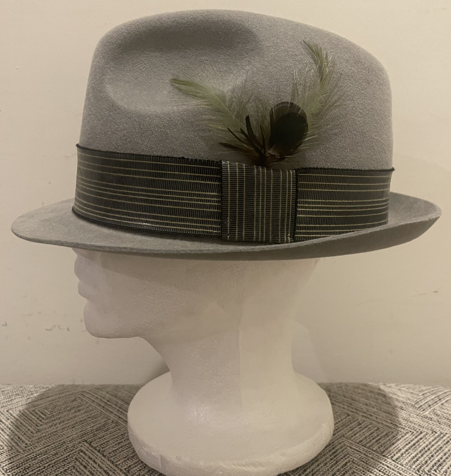 Stetson Short Brim Felt Fedora Mens Grey Feather Hat Gem