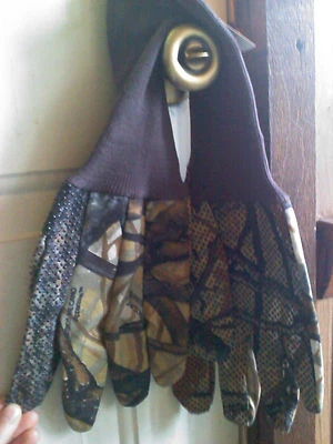 IDEAL 2 Pair Men's Hunting Gloves - Special Archer's 6" Cuff Camouflage with Grip