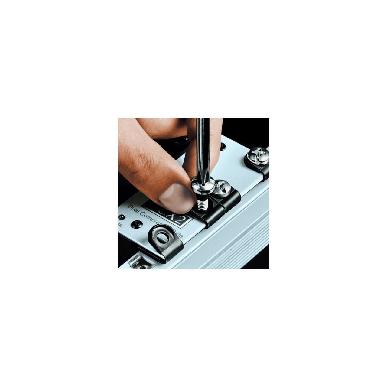 Крепления для стойки ADAMHALL Humfrees M6 x 16