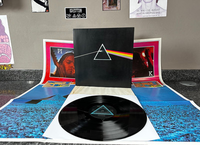 LP PINK FLOYD THE DARK SIDE OF THE MOON SHVL 804 UK 4TH PRESS POSTERS & STICKERS