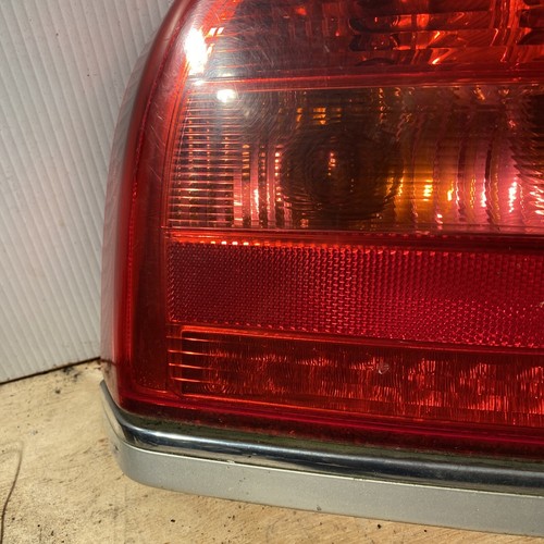 VOLVO S80 REAR PASSENGER / LEFT SIDE TAIL LED LIGHT / LAMP 08662639 /