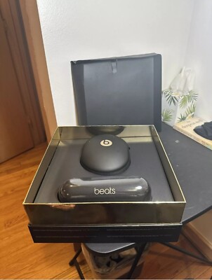 2013 Beats By Dr. Dre(Pill 2.0+Studio Headphones)Limited Edition