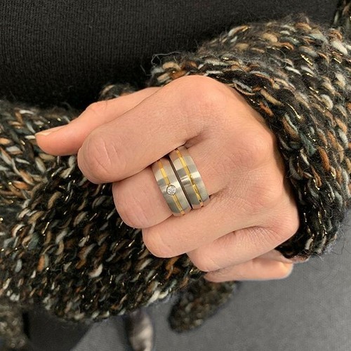 25% OFF RRP £35 Brushed Steel Magnetic Therapy Ring by Energetix Size 17only - Picture 2 of 4