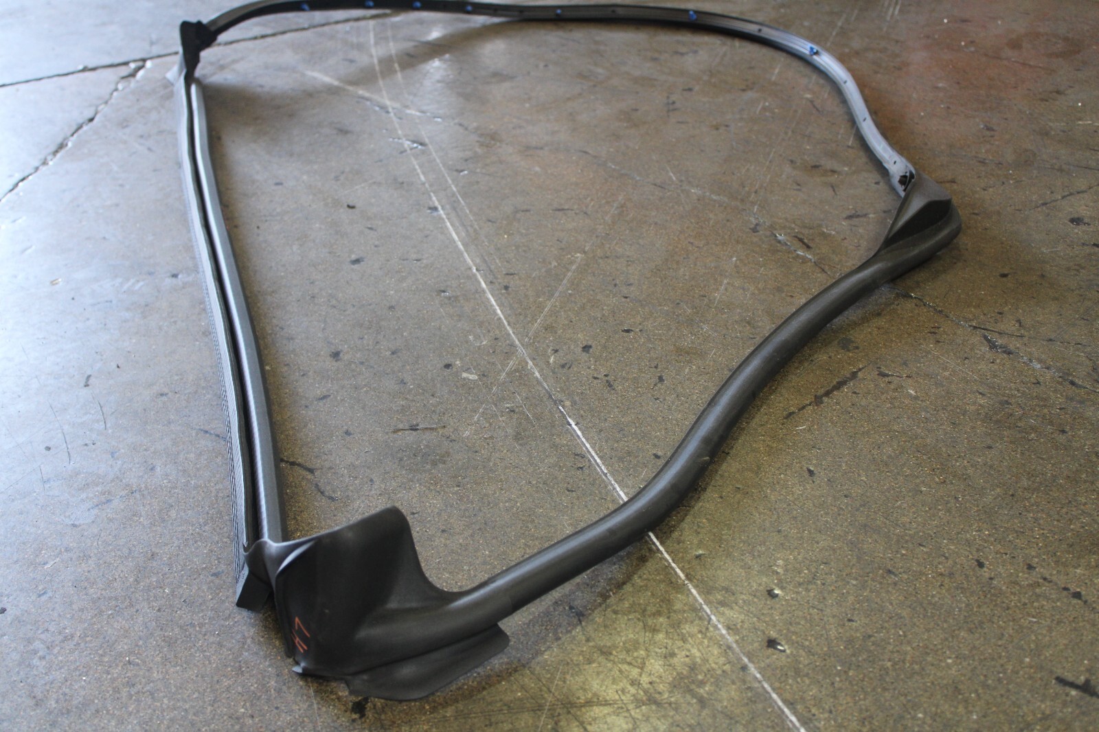 Lamborghini Huracan, LH, Left, Door Inner Seal Moulding, Used, P/N 4T0837911C