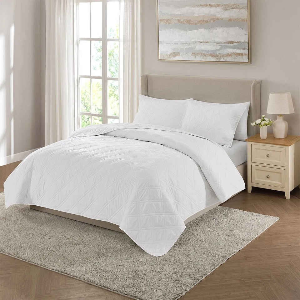 Member’s Mark 3-Piece Solid Diamond Quilt Set, Assorted Sizes - Image 3 of 4