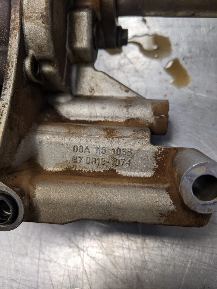 Engine Oil Pump For 99-01 Volkswagen Jetta  2.0 06A115105B - Image 3 of 4