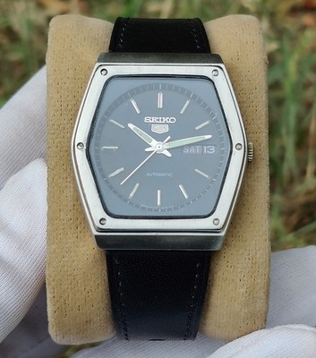 Seiko 5 Automatic 6309-615A ''Black Dial'' Square Vintage Japan