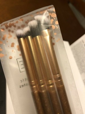 LUXIE 4 piece Premium Synthetic Handcrafted Brushes Gold Sparkle *New & Sealed*