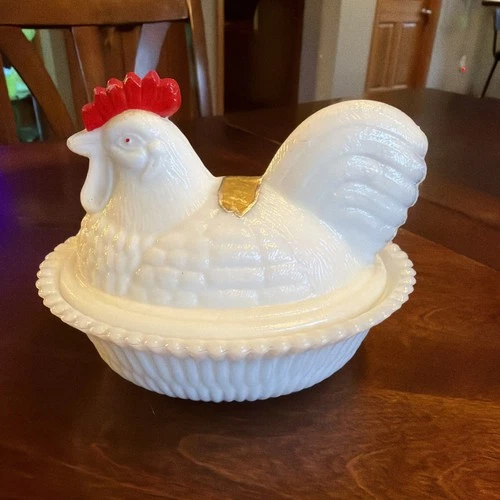Vintage MILK GLASS ROOSTER/HEN ON NEST DISH WESTMORELAND