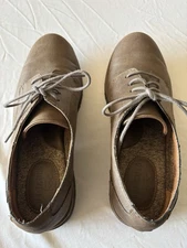 Brogues Woman’s Lace Up Oxford Shoes Size 7