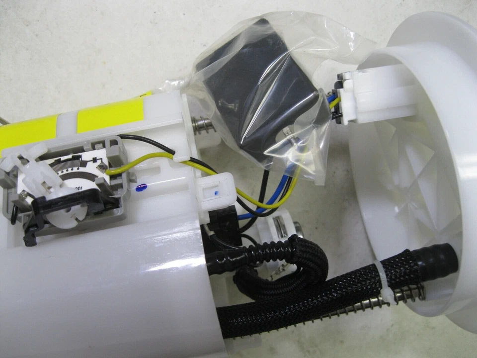 Fuel Pump Assembly Spectra SP8966M (cracking) — 第 3/4 张图片