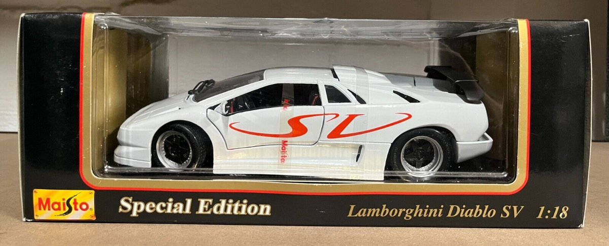 LAMBORGHINI DIABLO SV WHITE 1:18 BY MAISTO 1:18 OLD RELEASE BRAND