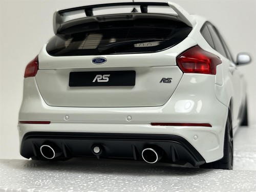 Ford Focus Rs 2016 Frozen Blanco 1:18 Escala Autoart 72951 - Imagen 11 de 12