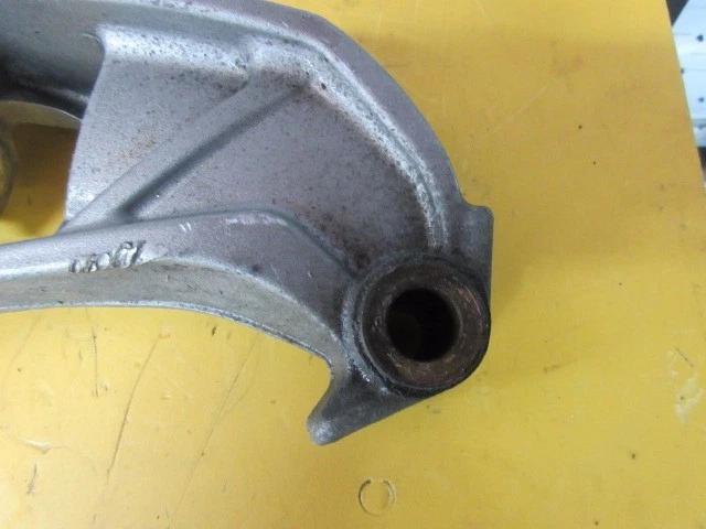 2006 06 POLARIS RMK 900 OEM RIGHT R.H. SPINDLE SKI LEG KNUCKLE 600 700 - Image 2 of 4