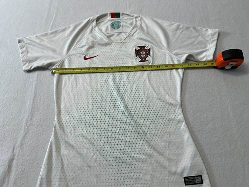 Nike WOMENS 2018 PORTUGAL Away Soccer Football Jersey Size Small - Picture 8 of 13