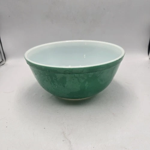 Vintage Pyrex Primary Green 2-1/2 Qt Nesting Mixing Bowl 403 Ovenware USA