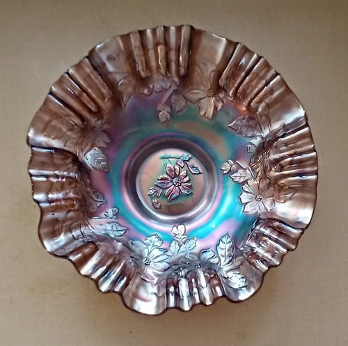 Fenton 8 1/2" RAGGED ROBIN BOWL  in Amethyst-NICE