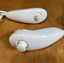 Official OEM 2 Pack Pair White Nintendo nunchucks for Nintendo Wii