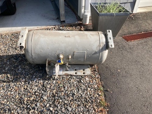 Manchester 6826 - 20.3 Gallon Propane Tank from 2000 Coachmen Leprechaun Class C