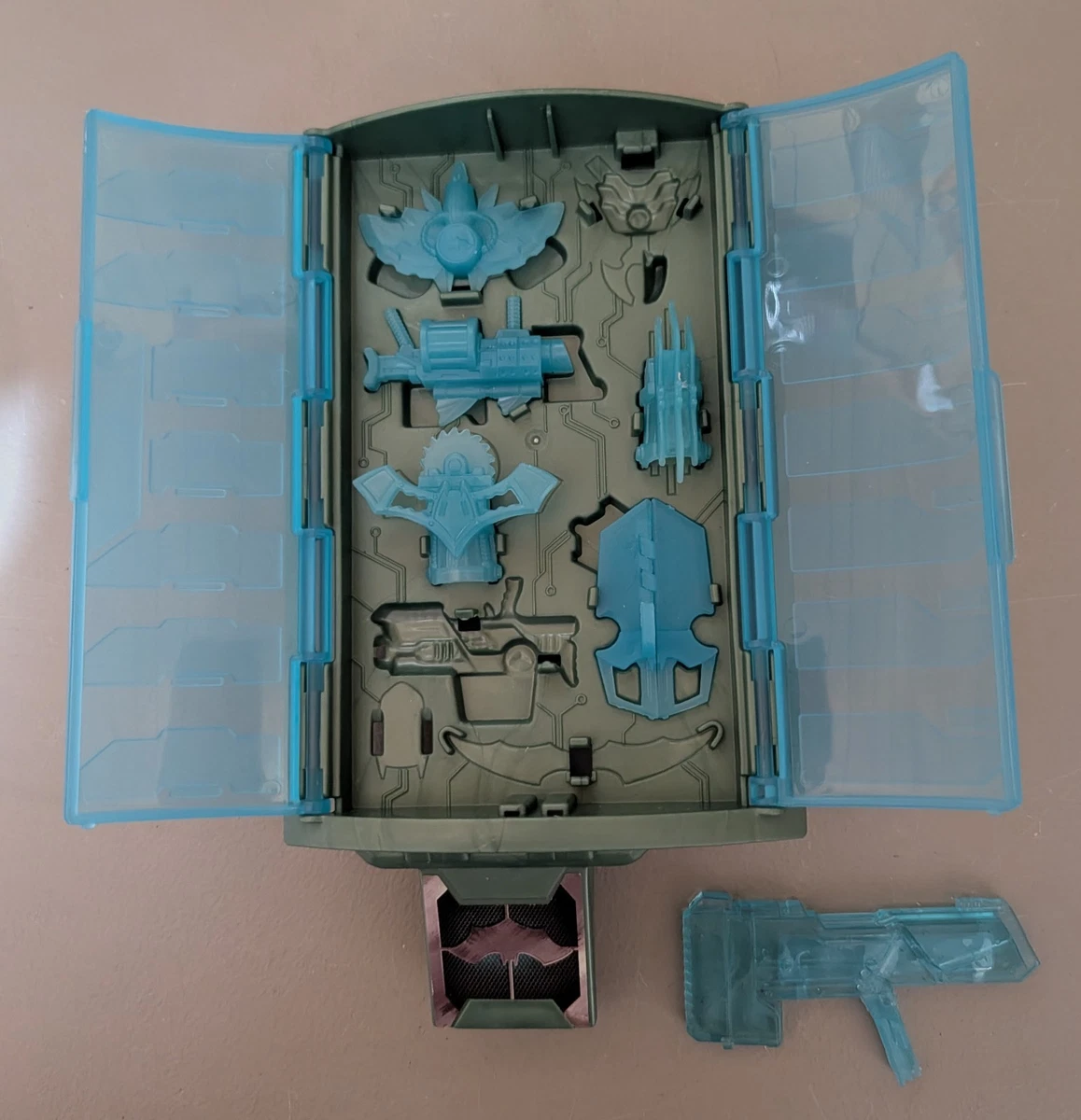 Batman Batcave Giant Transforming Playset 33