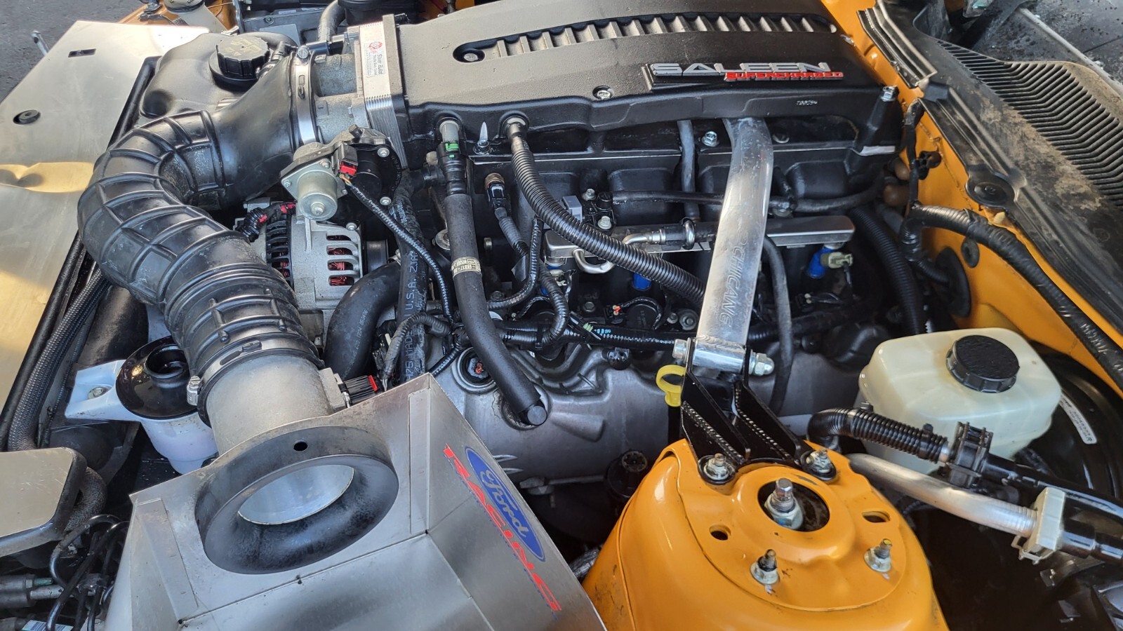 Ford GT 2005 Exhaust system