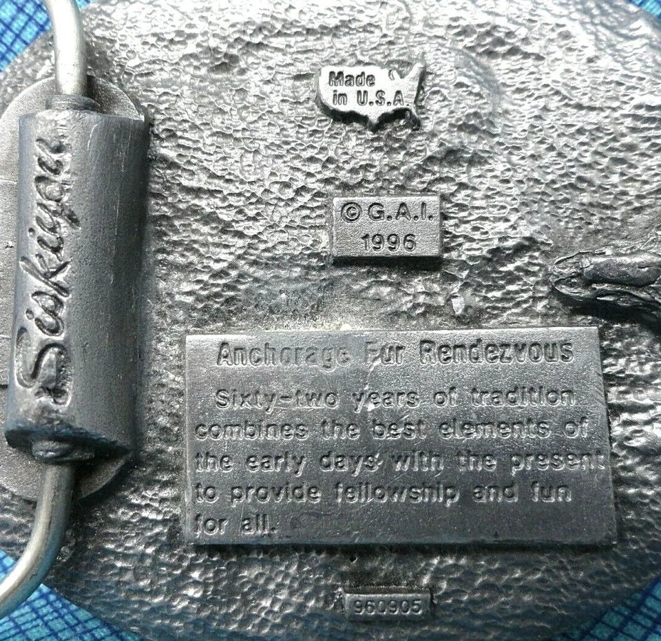 Пряжка для ремня с уткой Alaska Anchorage Fur Rendezvous винтаж 90-е Siskiyou .DBD540 - Изображение 4 из 4