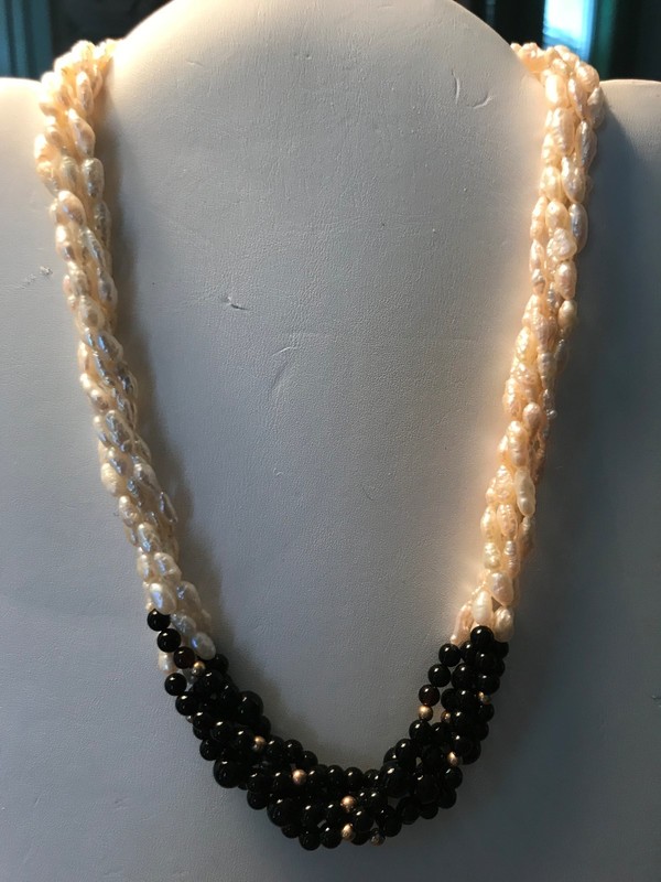 14K Yellow Gold Onyx & Freshwater Pearls Necklace Torsade