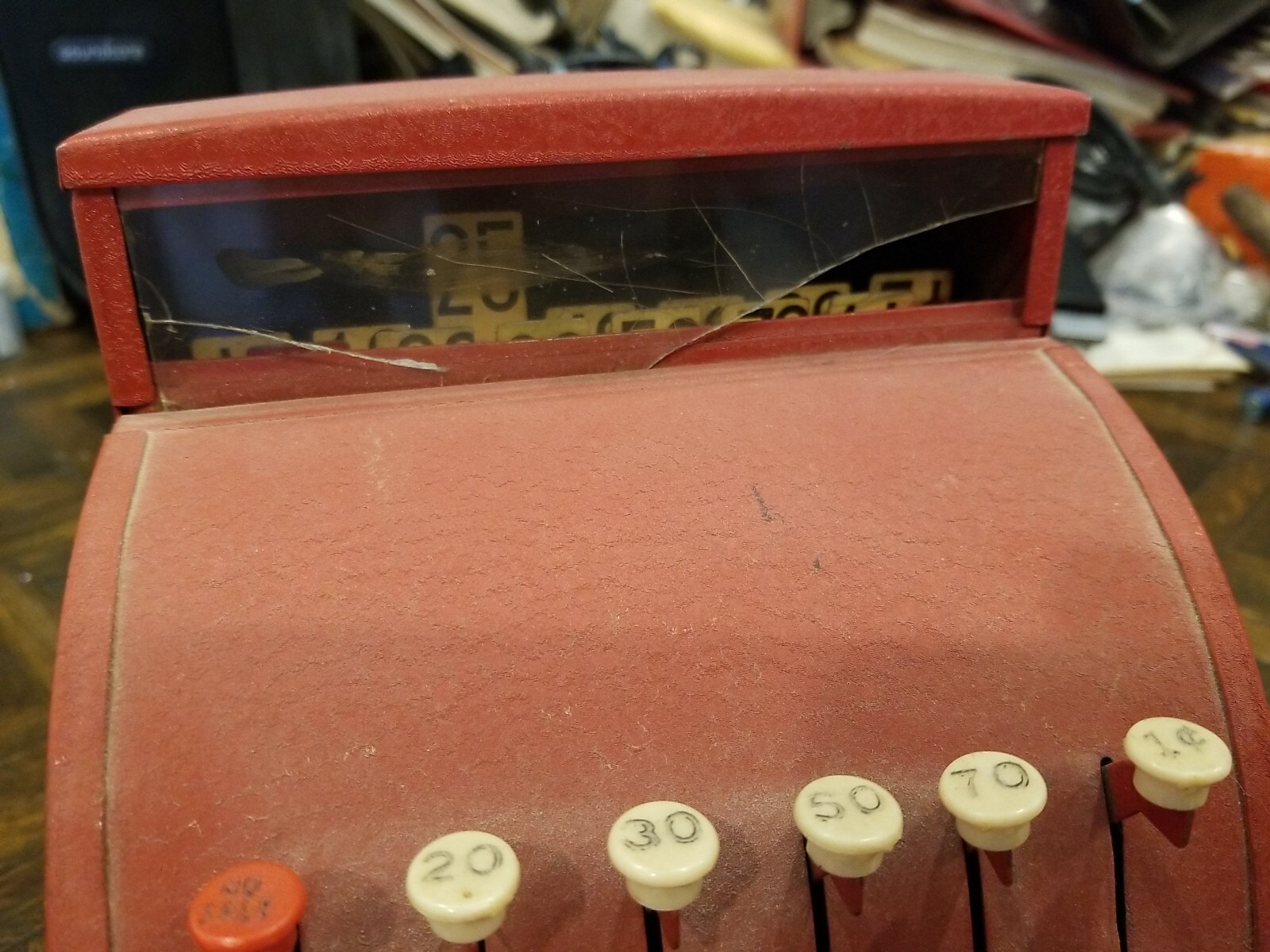 как выглядит VINTAGE Tom Thumb Toy Cash Register Metal Western Stamping Company RED фото