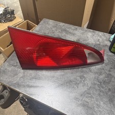 2000-07 Ford Focus Hatchback Rh Right Outer Tail Light Assembly Oem 2000-07 Ford Focus Hatchback Rh Right Outer Tail Light Assembly Oem