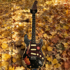 Black Electric Guitar Vintage Relic SSS Pickups Solid Alder Body Maple Neck