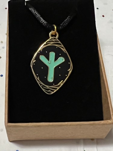 Owlcrate Exclusive Runestone Pendant Necklace Jewelry glow-in-the-dark enamel - Picture 5 of 6