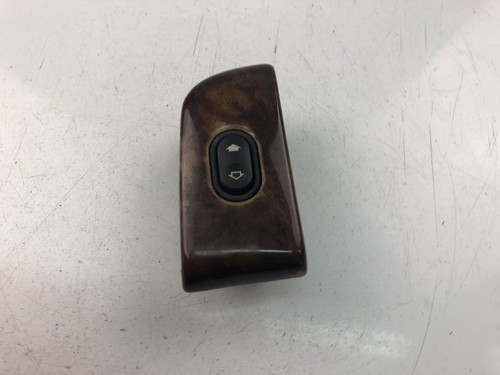 GR2821 JAGUAR XK 8 2000 Window Switch - Picture 2 of 5