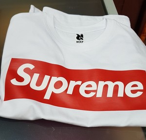 magliette della supreme