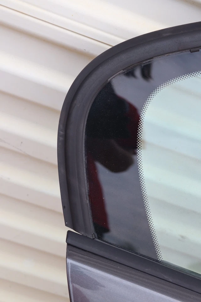 BMW 335I 2007-2011 SEDÁN E90 PUERTA TRASERA DERECHA PANEL CARCASA CON VENTANA OEM Foto 4 de 4