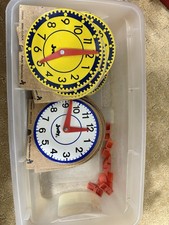 Judy/instructor mini clock set of 25 with 9 stands for teachers
