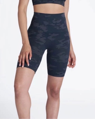 SPANX Look At Me Now Bike Shorts Camo Size 2X Seamless Activewear - Picture 1 of 8