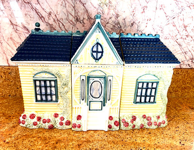 MINT - Vintage 1998 Cracker Barrel Victorian House 3 Piece Canister Cookie Jars