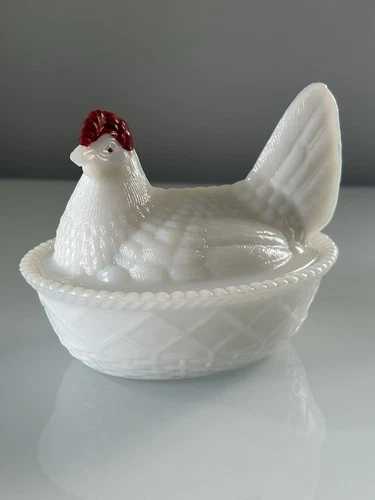 Vintage Westmoreland Hen On A Nest Covered Dish Milk Glass 5in Red Comb NICE!